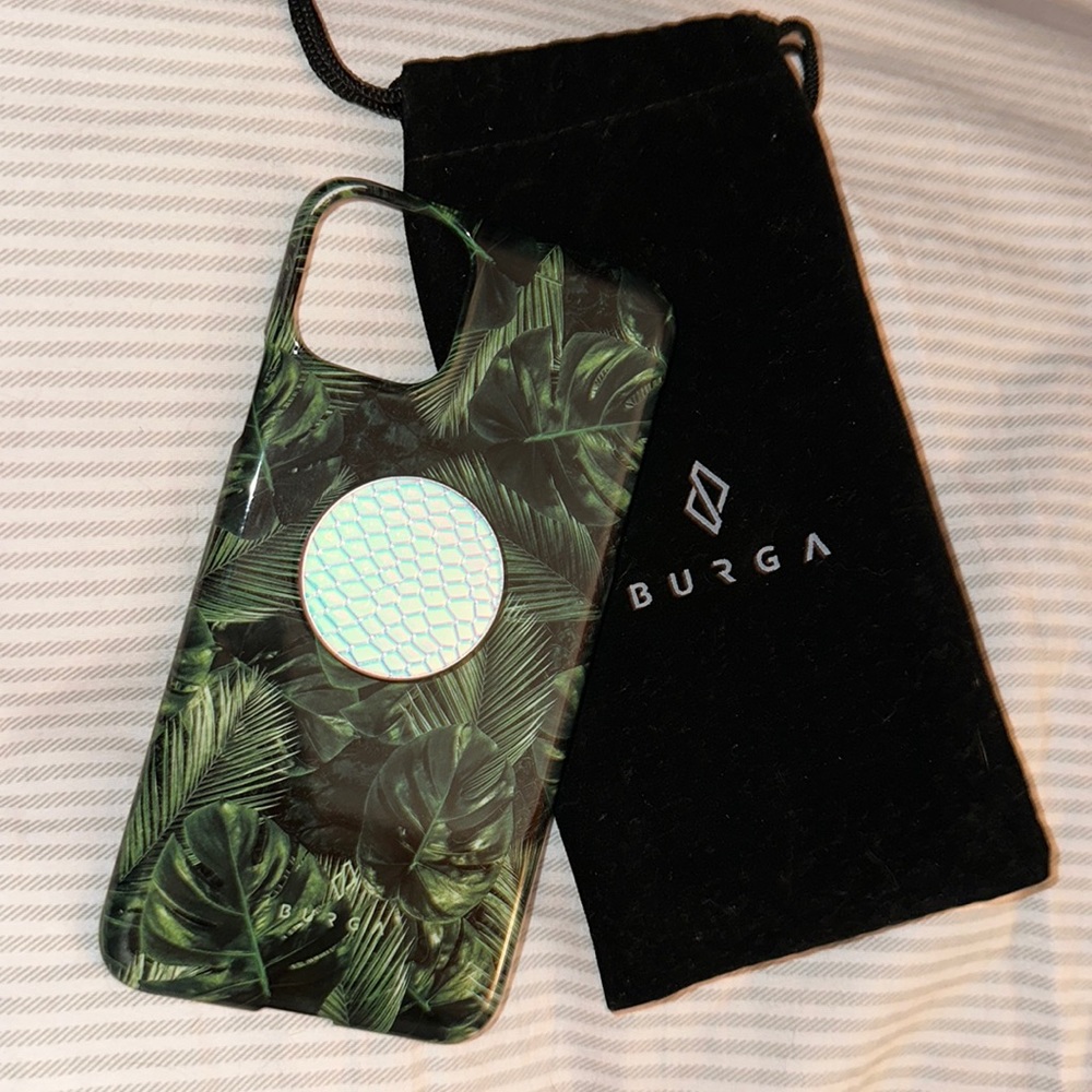 Burga palm case iPhone 11 Pro Max with iridescent pop socket